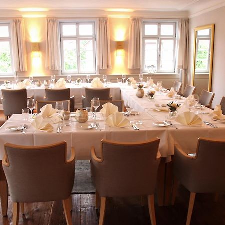 Restaurant & Hotel Einhorn Oppenweiler Екстер'єр фото