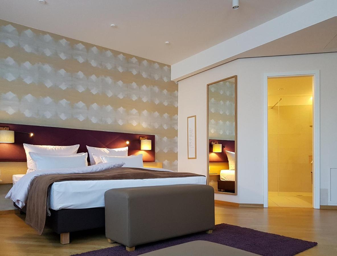 Restaurant & Hotel Einhorn Oppenweiler Екстер'єр фото